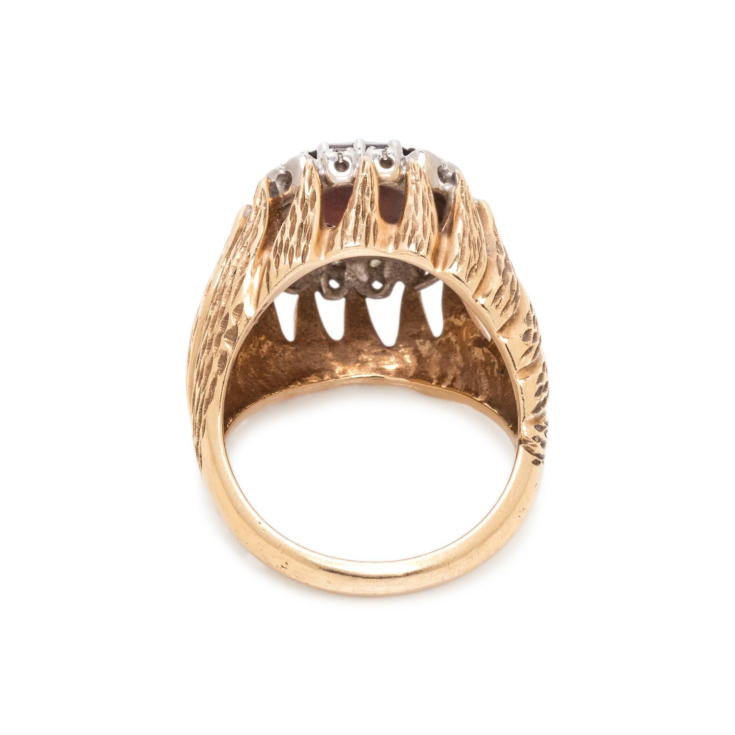 GARNET AND DIAMOND RING