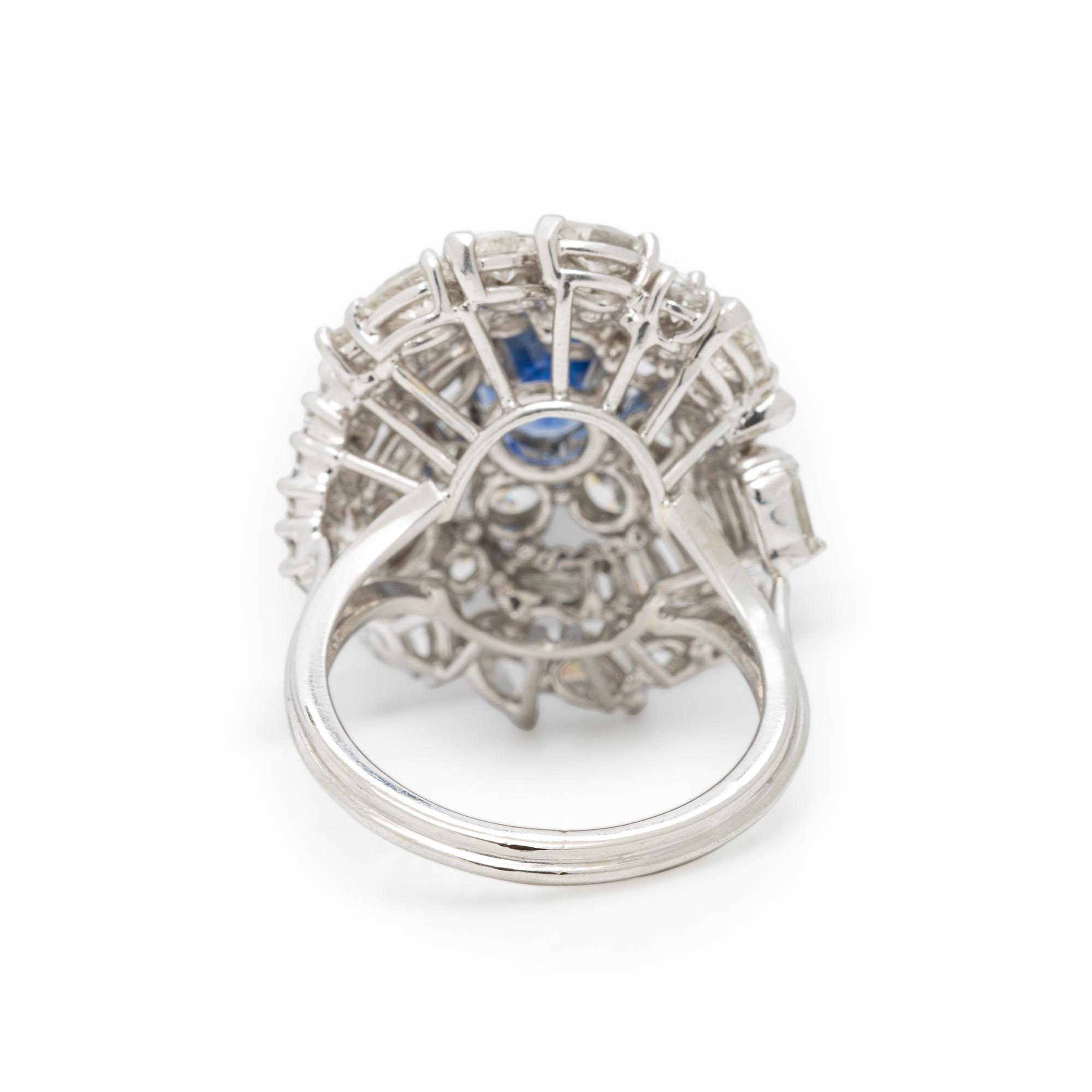 SAPPHIRE AND DIAMOND COCKTAIL RING