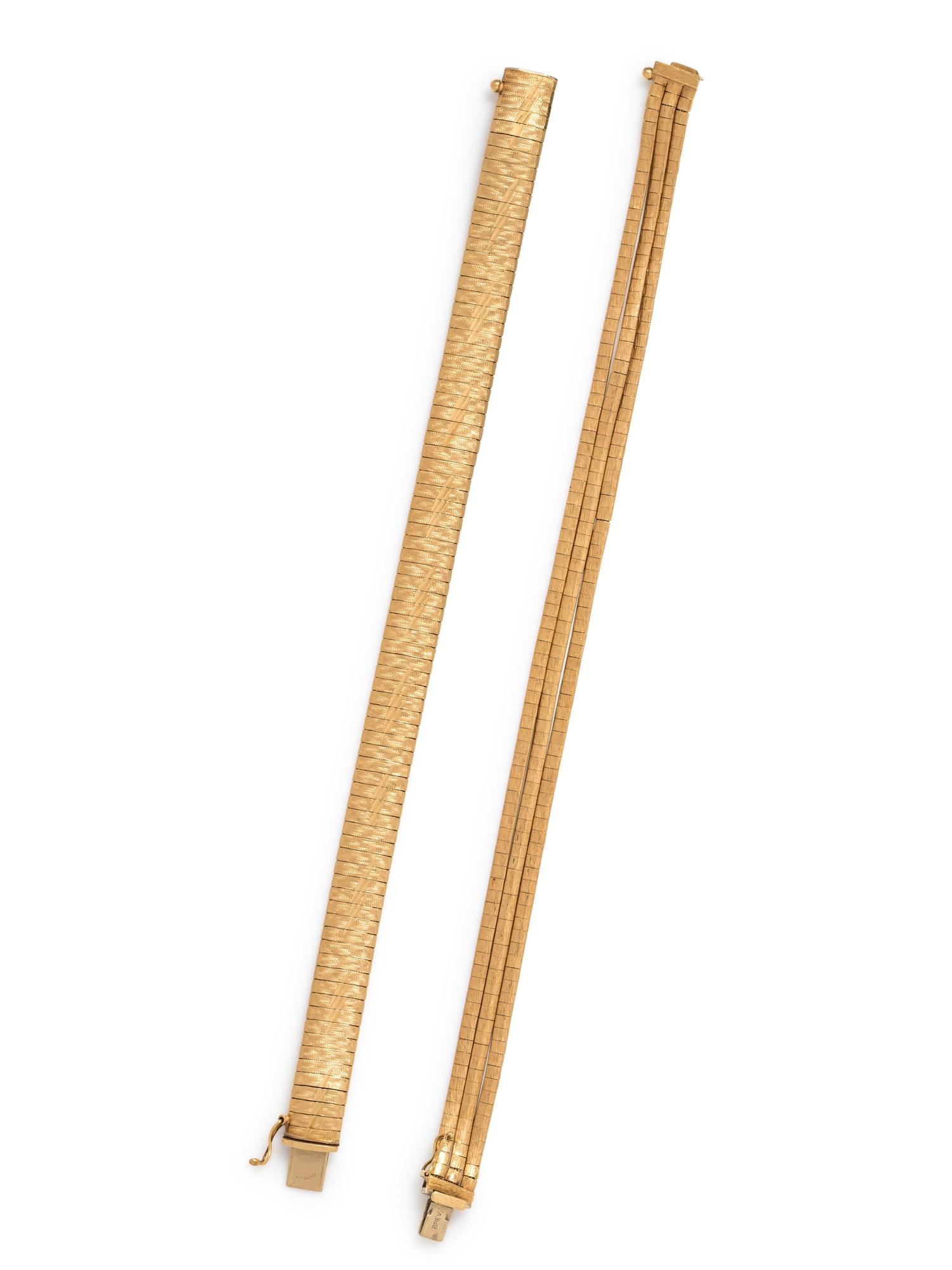 COLLECTION OF YELLOW GOLD BRACELETS