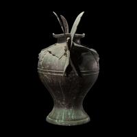 A Large and Unusual Japanese Bronze 'Butterflies' Vase, Meiji/Taisho Period 日本明治/大正時期 銅蝴蝶大瓶