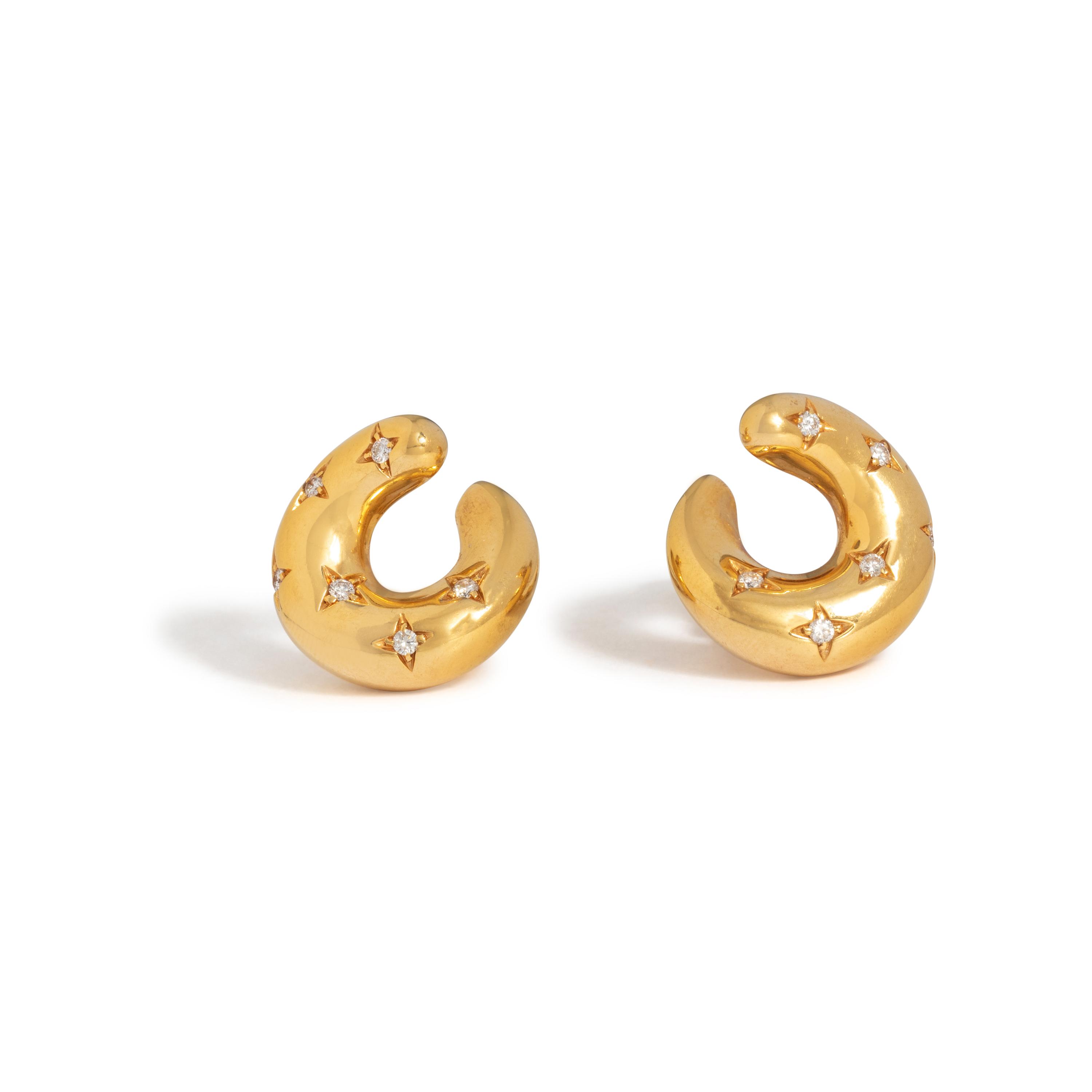 CHAUMET, YELLOW GOLD AND DIAMOND EARCLIPS