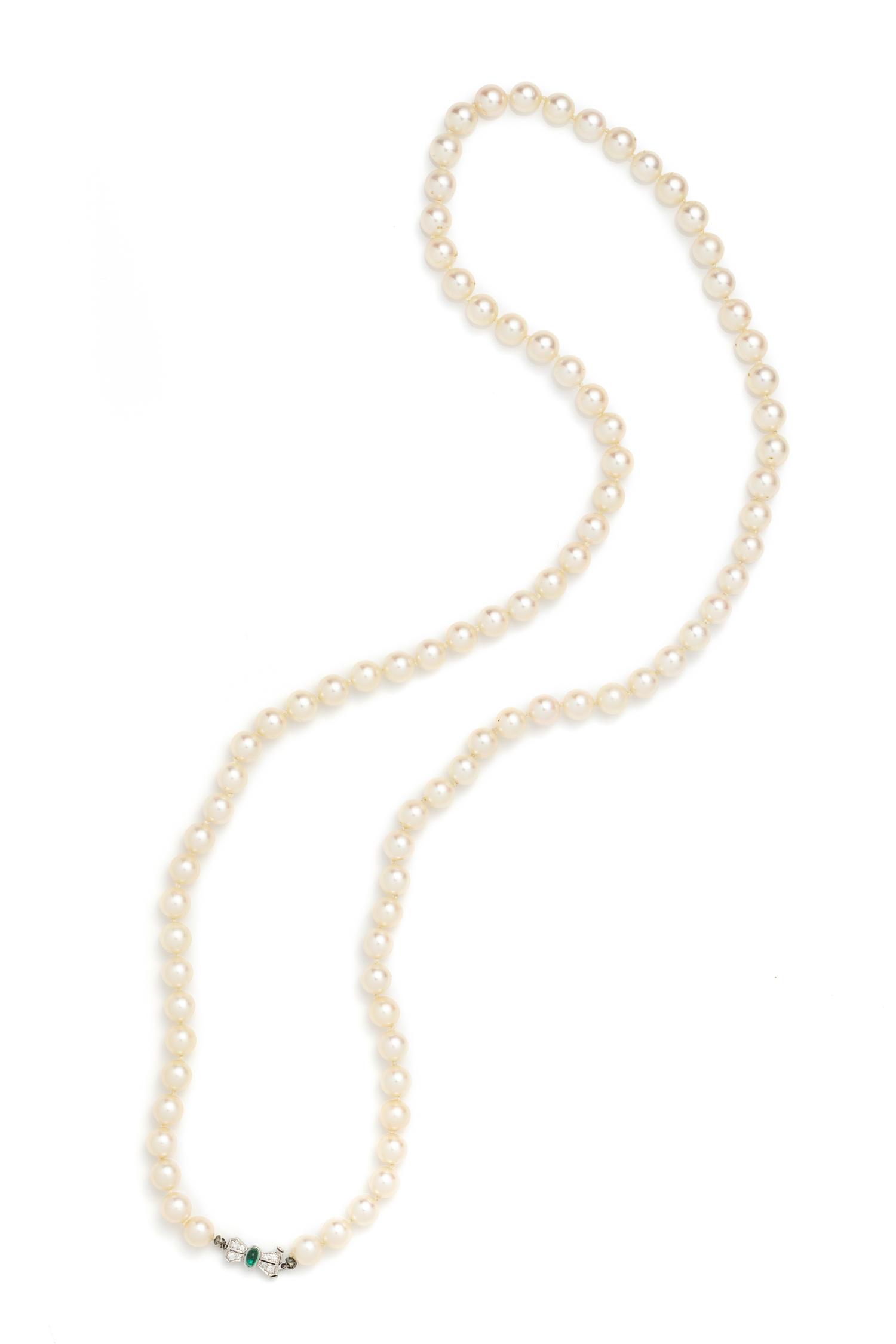 CULTURED PEARL NECKLACE