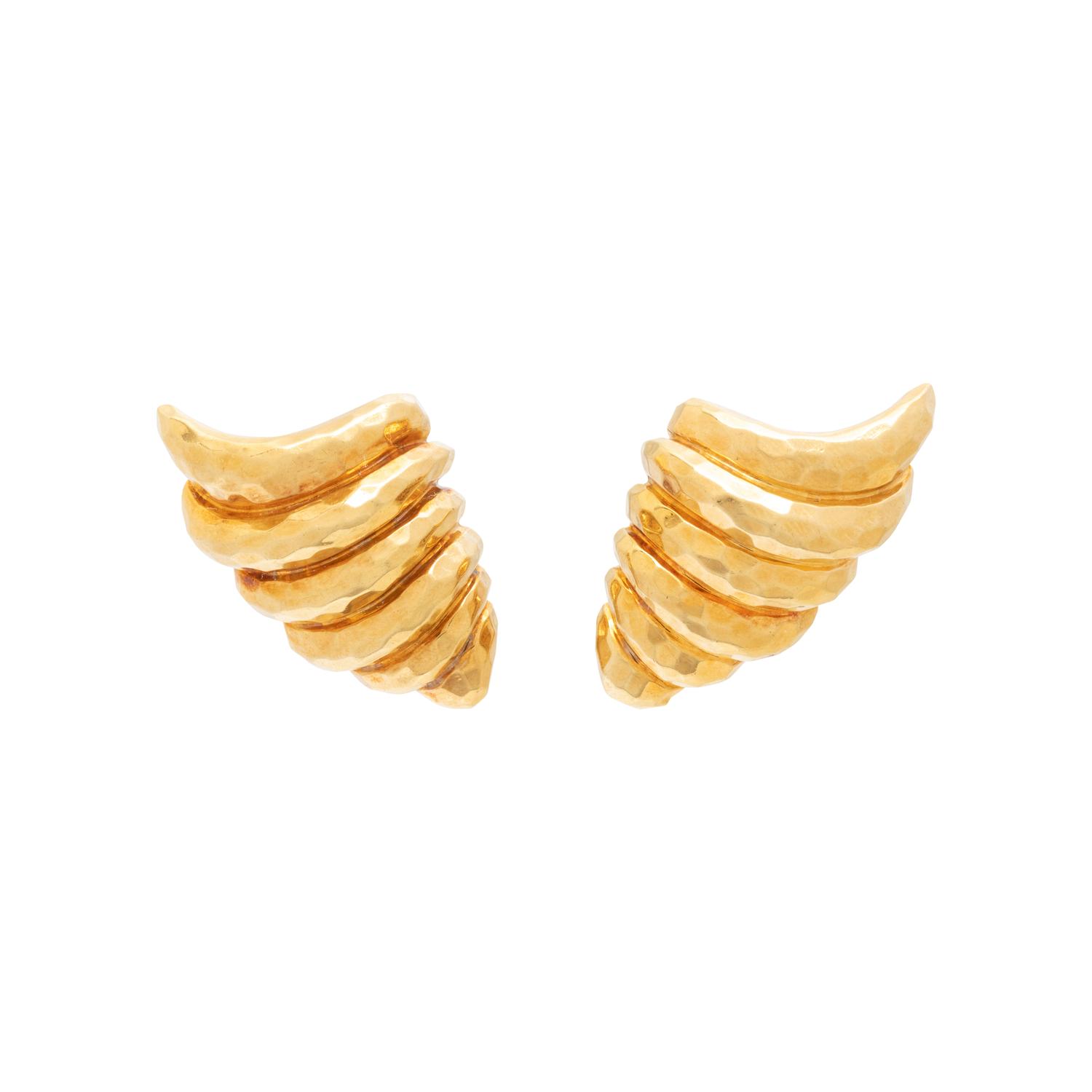 HENRY DUNAY, YELLOW GOLD EARCLIPS