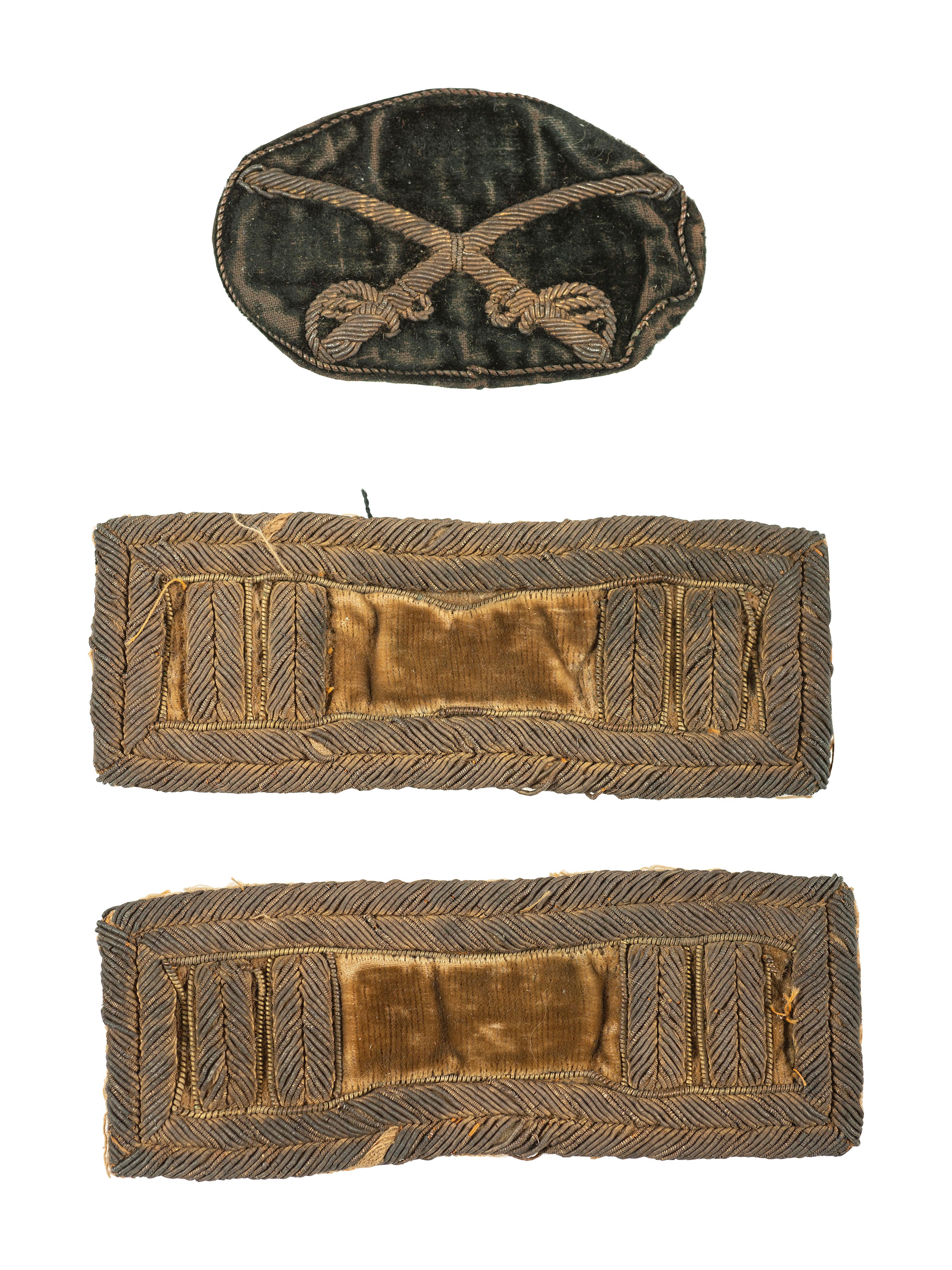 Captain Benjamin B. Hopkins, Company G, 5th Illinois Volunteer Cavalry. A group of insignia, comprising: