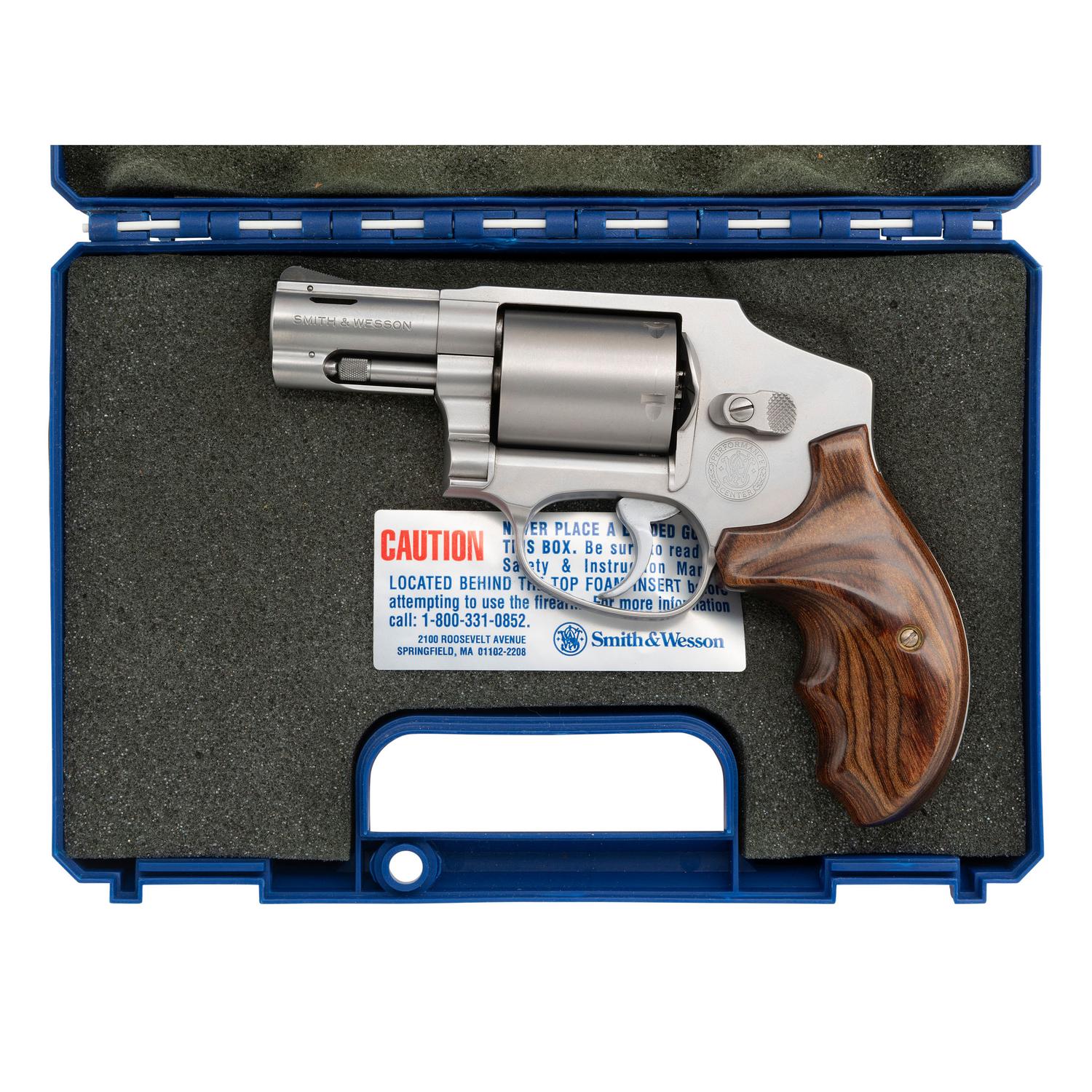 *Smith & Wesson Performance Center Model 640-1 in Box with Accessories