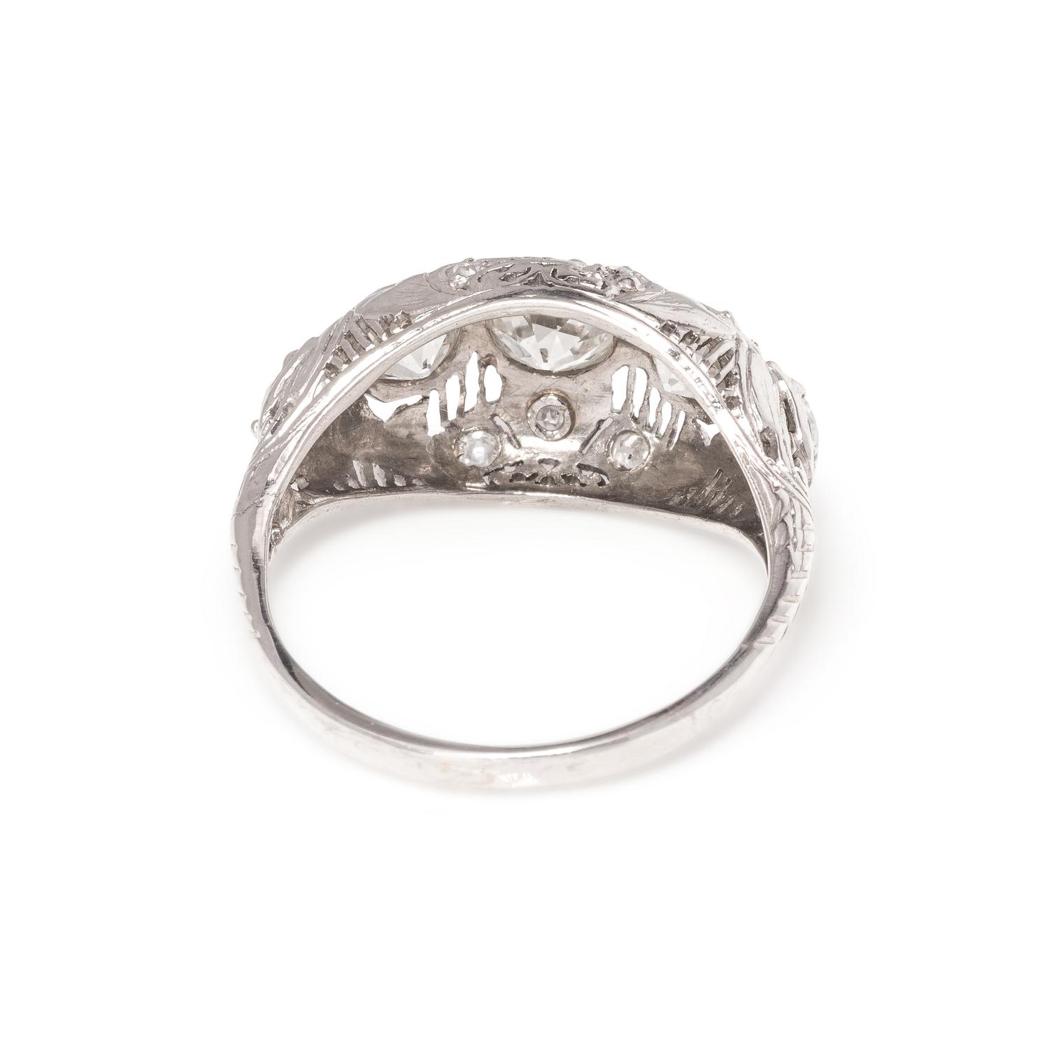 ANTIQUE, DIAMOND RING