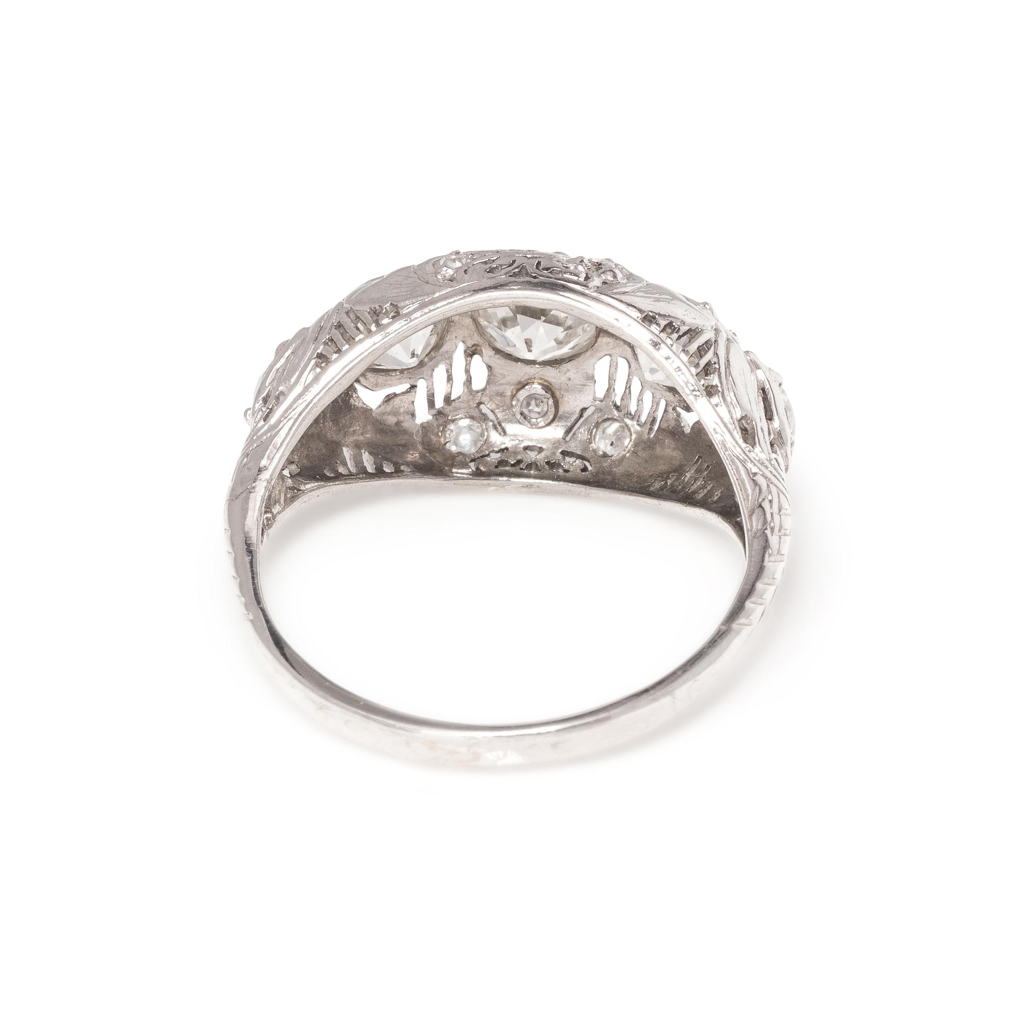 ANTIQUE, DIAMOND RING
