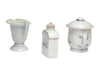 A Chinese Export Porcelain Nine-Piece Grisaille Tea Service