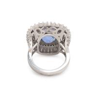 SAPPHIRE AND DIAMOND RING