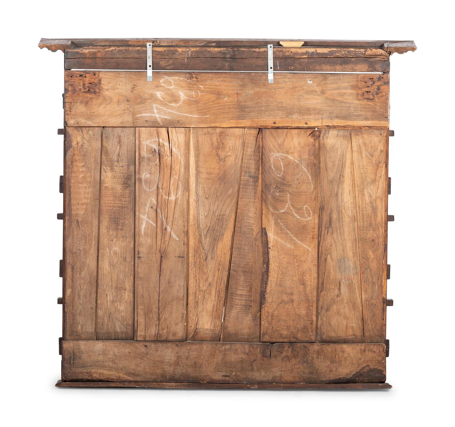 A Continental Brass Mounted Oak Hanging Plate Rack