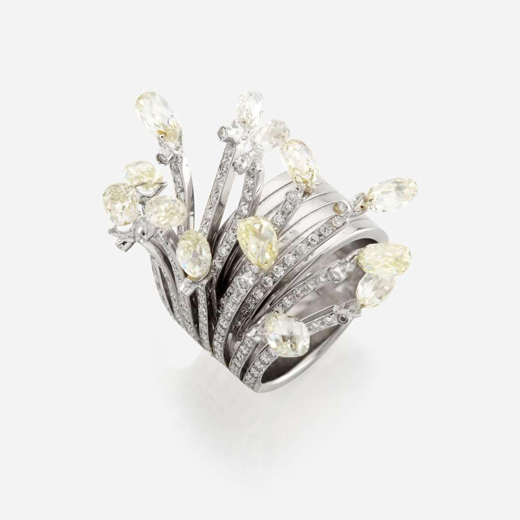 A white gold diamond ring, Guiseppe Giacomello, Chuang Yu