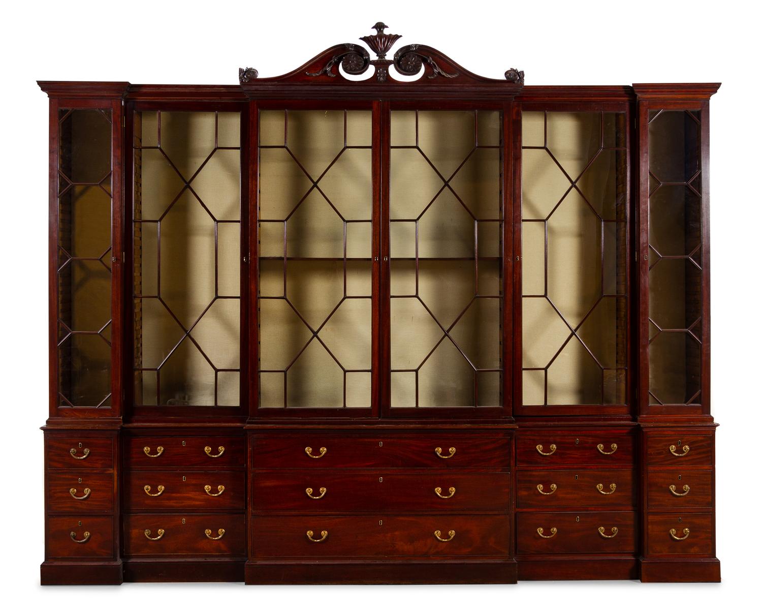 A George III Mahogany Bookcase Height 117 x width 140 1/2 x depth 18 1/2 inches. — 18TH/19TH CENTURY