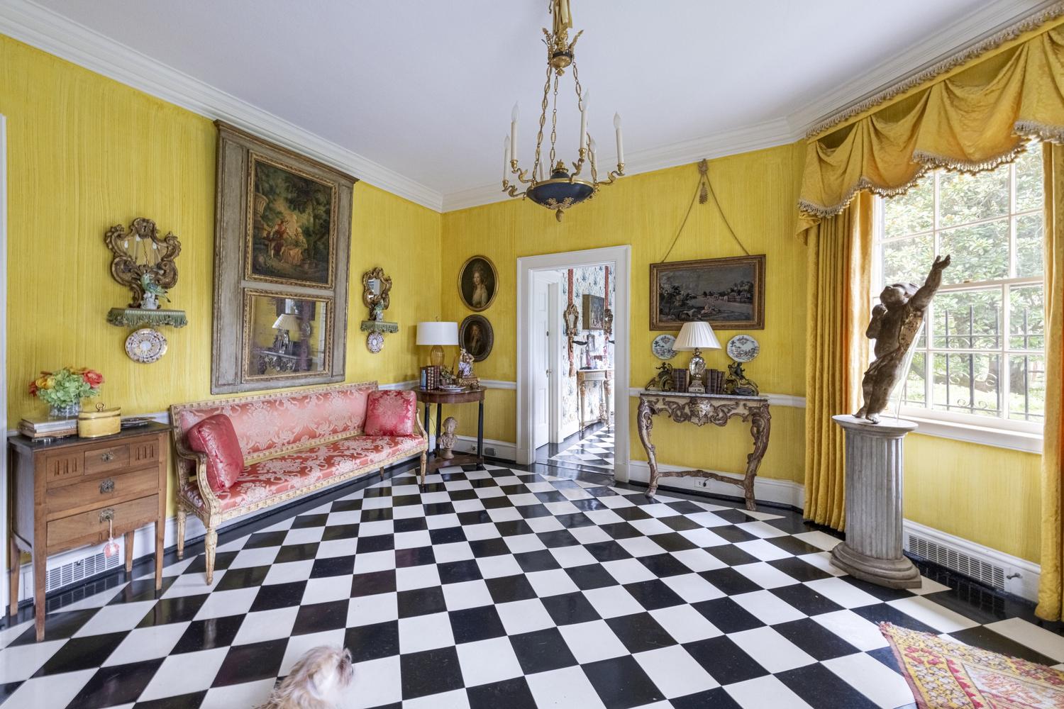 A Composition Model of a Unicorn