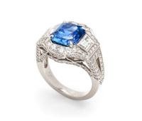 SAPPHIRE AND DIAMOND RING