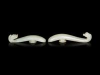 Two Chinese Jade Belt Hooks， Daigous
