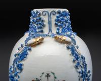 A Chinese Export Parcel Gilt Blue and White Porcelain Garniture
