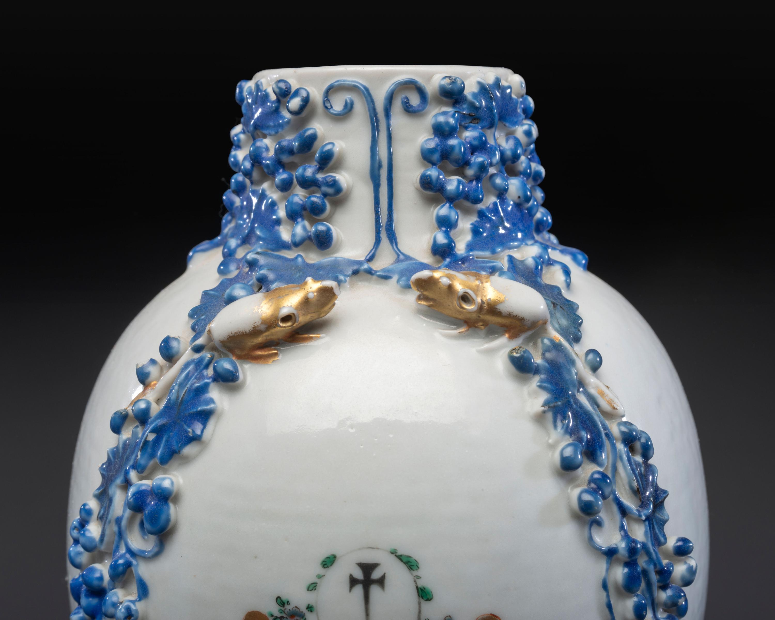 A Chinese Export Parcel Gilt Blue and White Porcelain Garniture