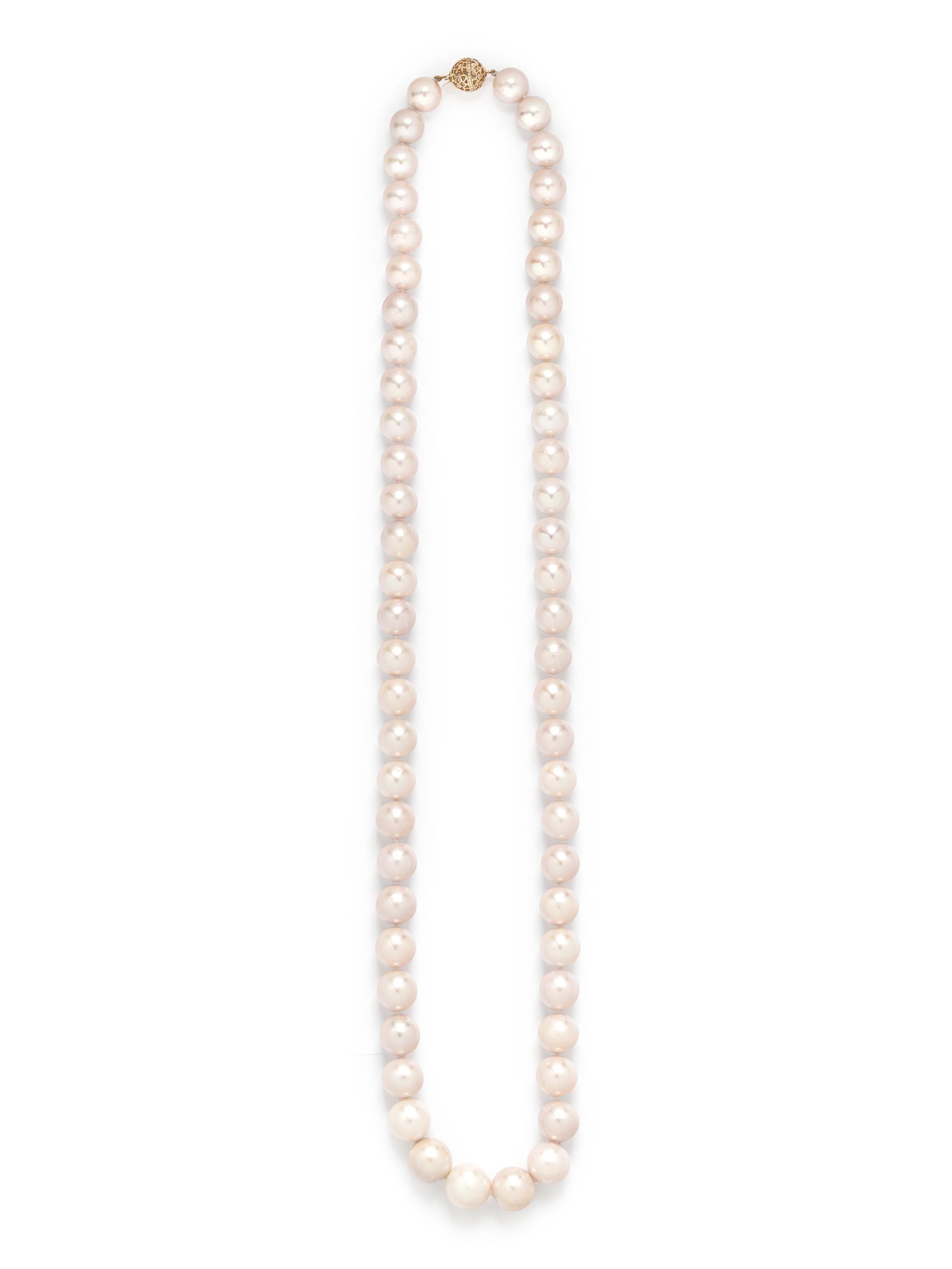 CULTURED SOUTH SEA PEARL AND DIAMOND NECKLACE