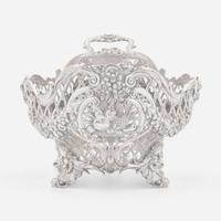 An Edward VII sterling silver reticulated centerpiece basket Maker, "HB," London, 1902