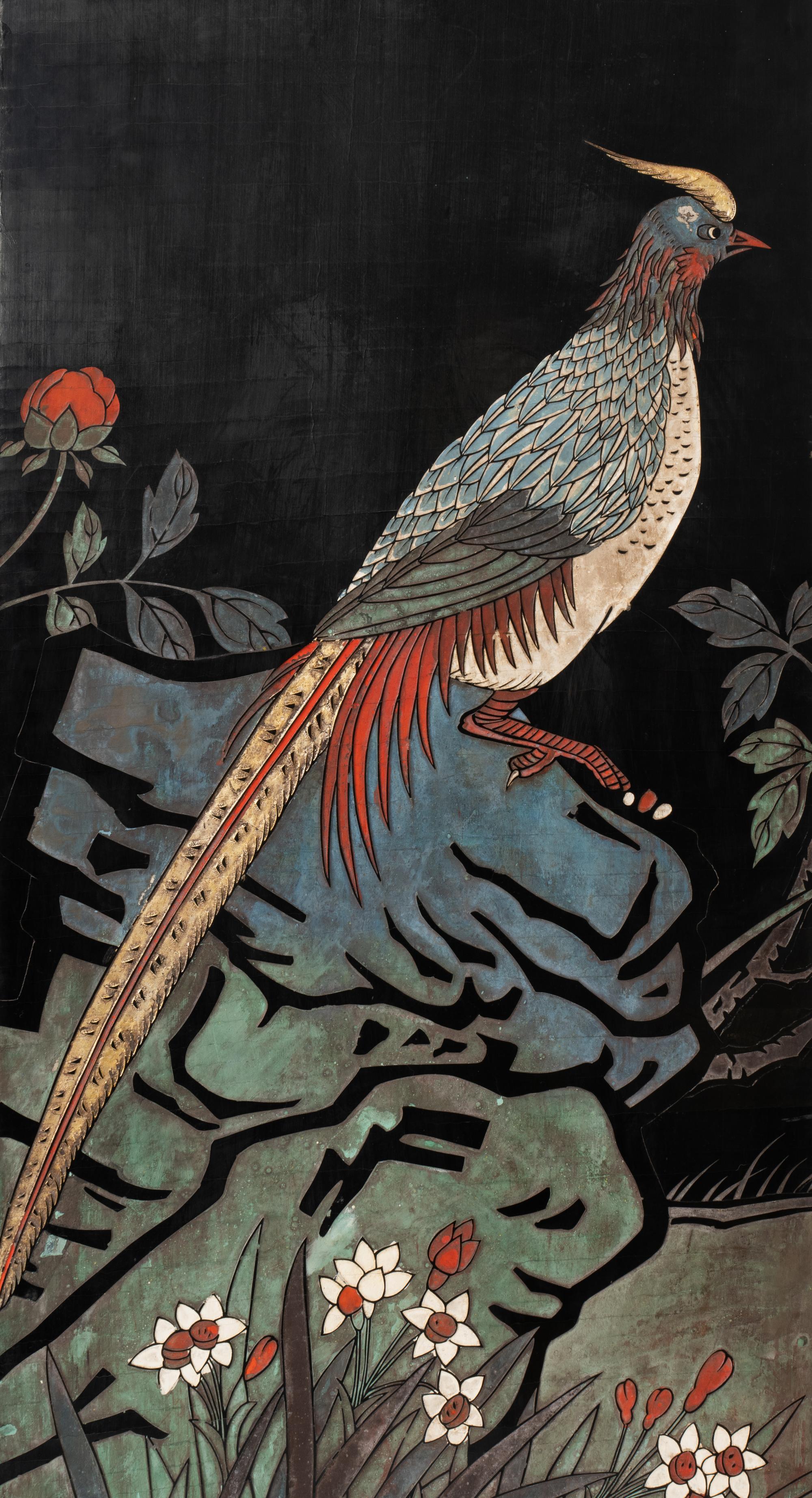 A Chinese Export Lacquer Six-Panel Floor Screen — 20TH CENTURY