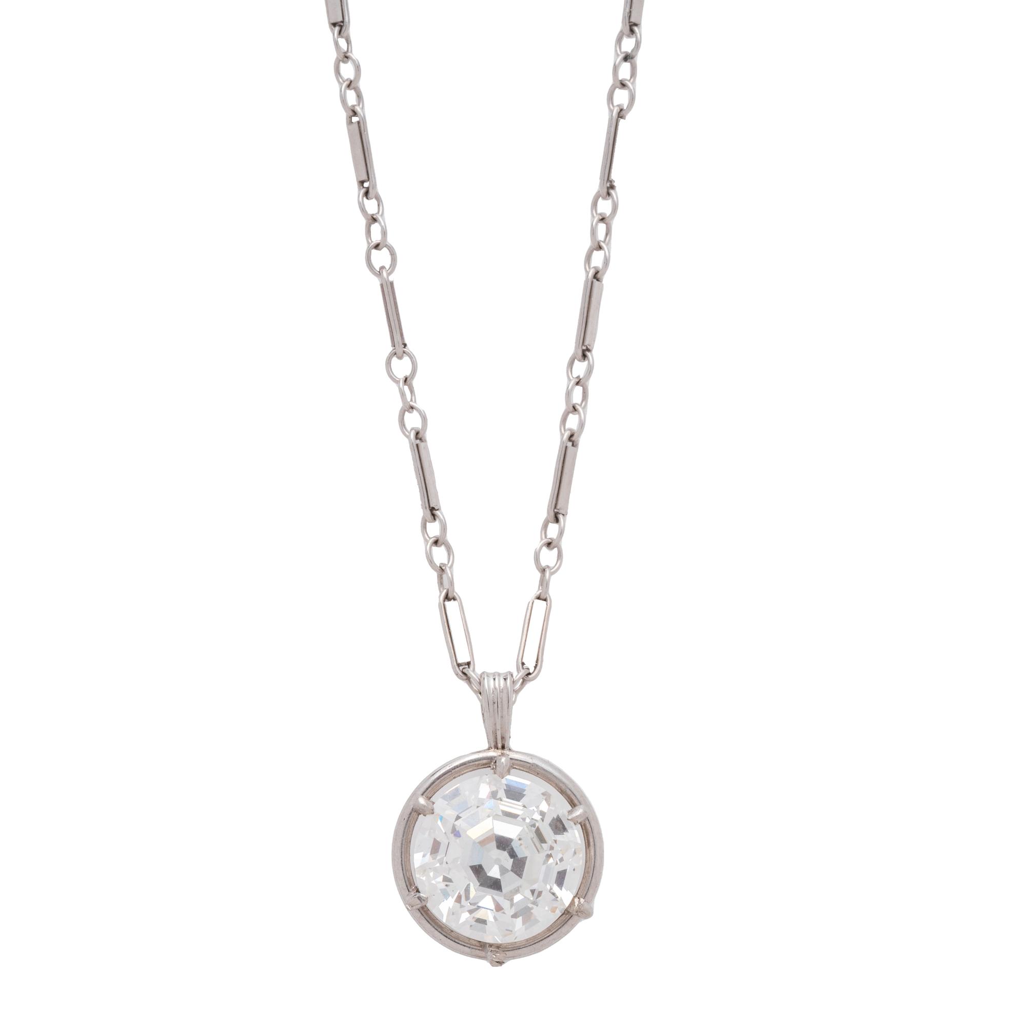 DIAMOND PENDANT/NECKLACE
