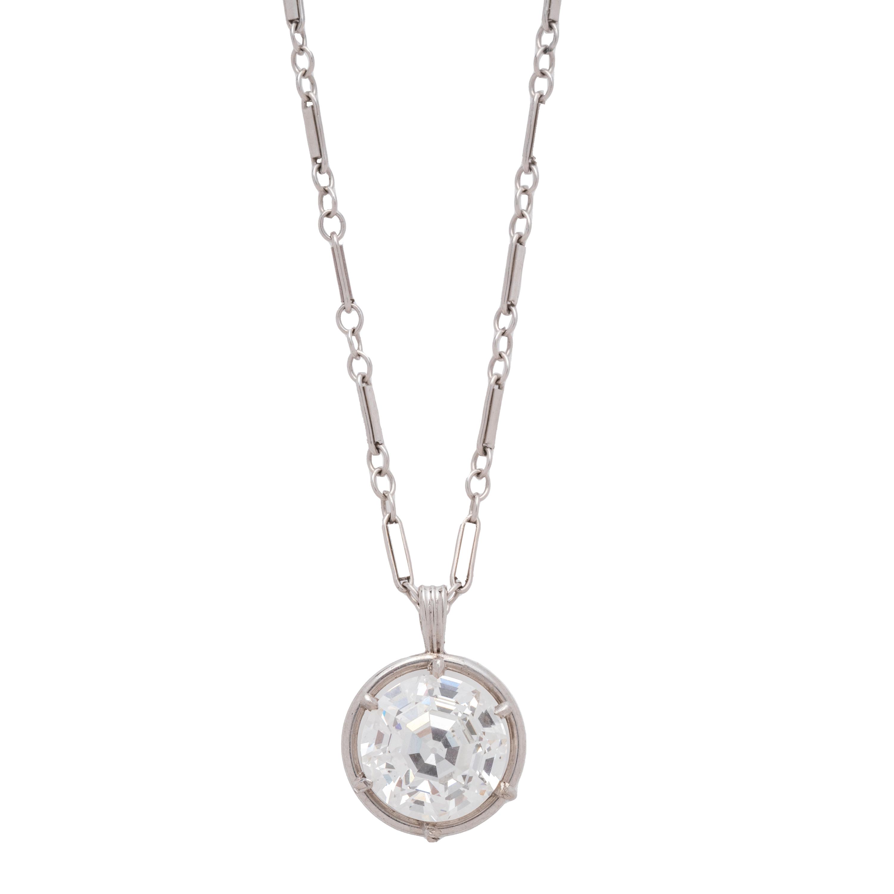 DIAMOND PENDANT/NECKLACE