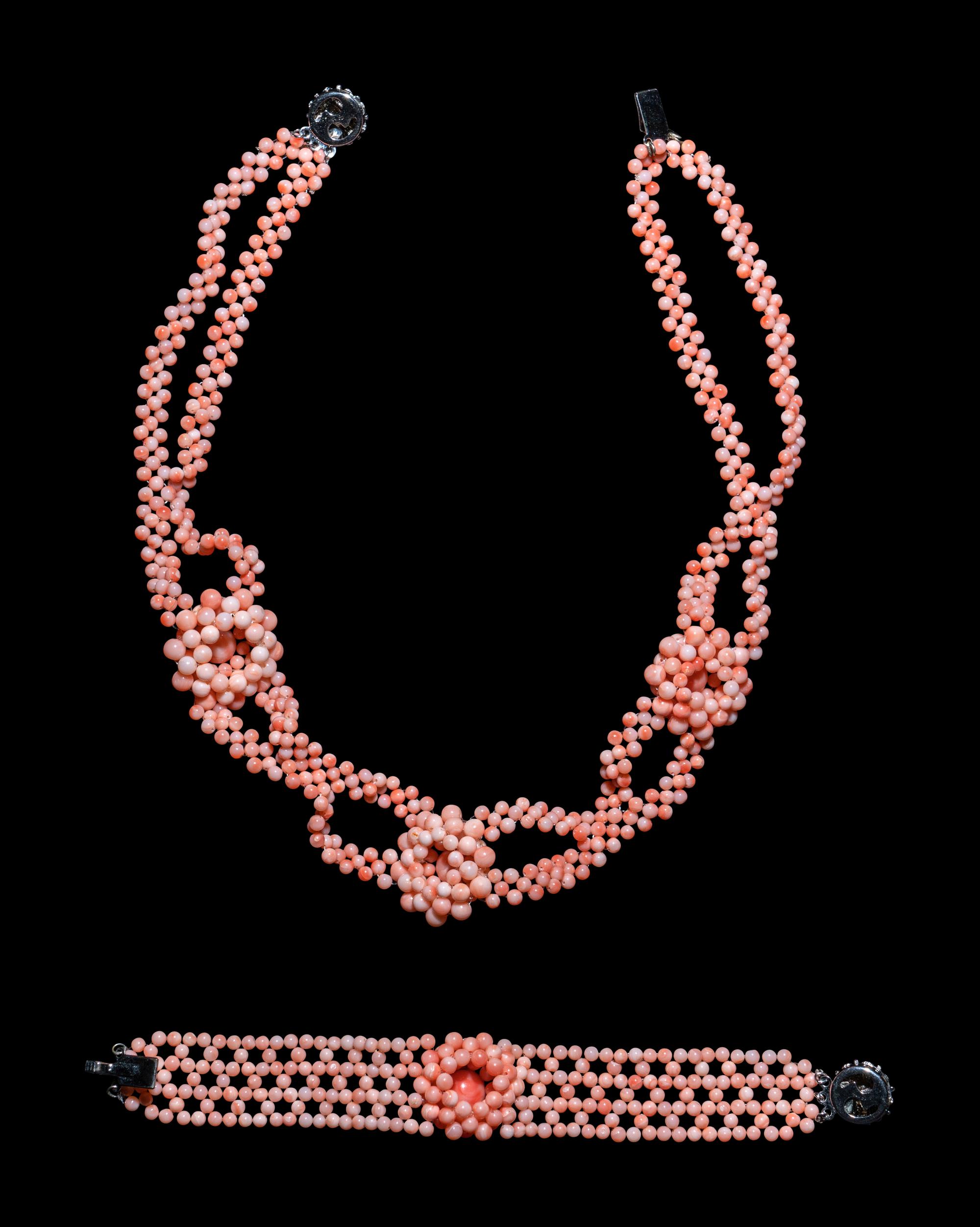 A Chinese Coral Necklace and Bracelet Set