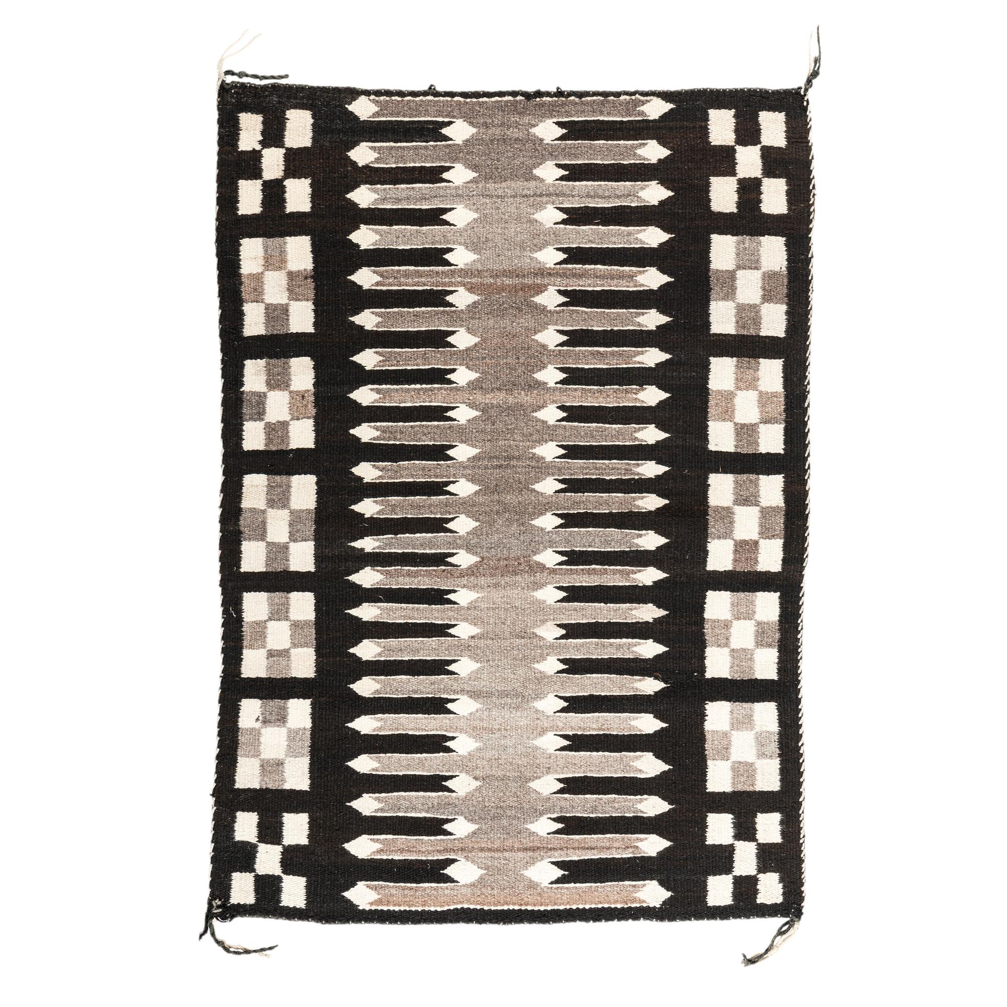 Navajo Regional Weaving / Rug