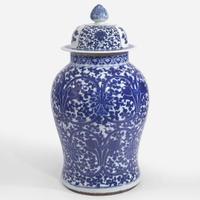A very large Chinese blue and white porcelain jar with associated cover 青花大罐及盖子(或后配) The jar 19th century or earlier ??????????