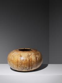 Low Vessel