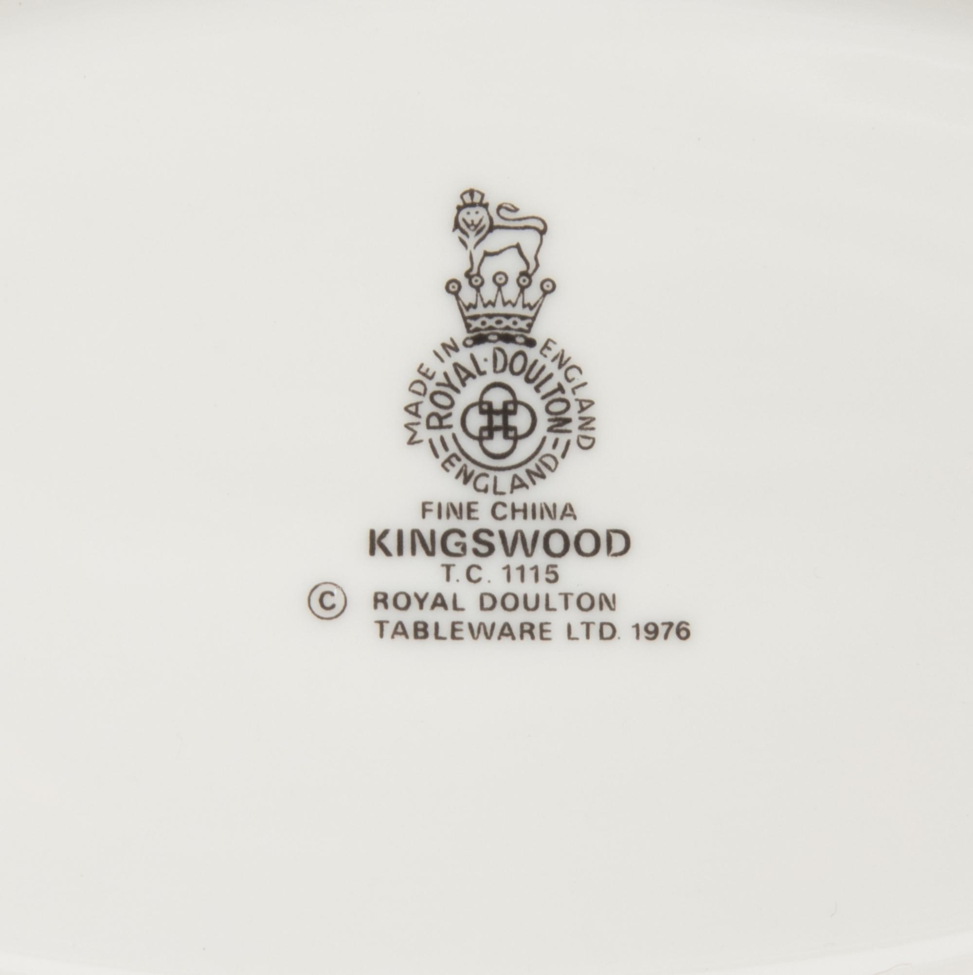 A Royal Doulton Kingswood Porcelain Dinner Service
