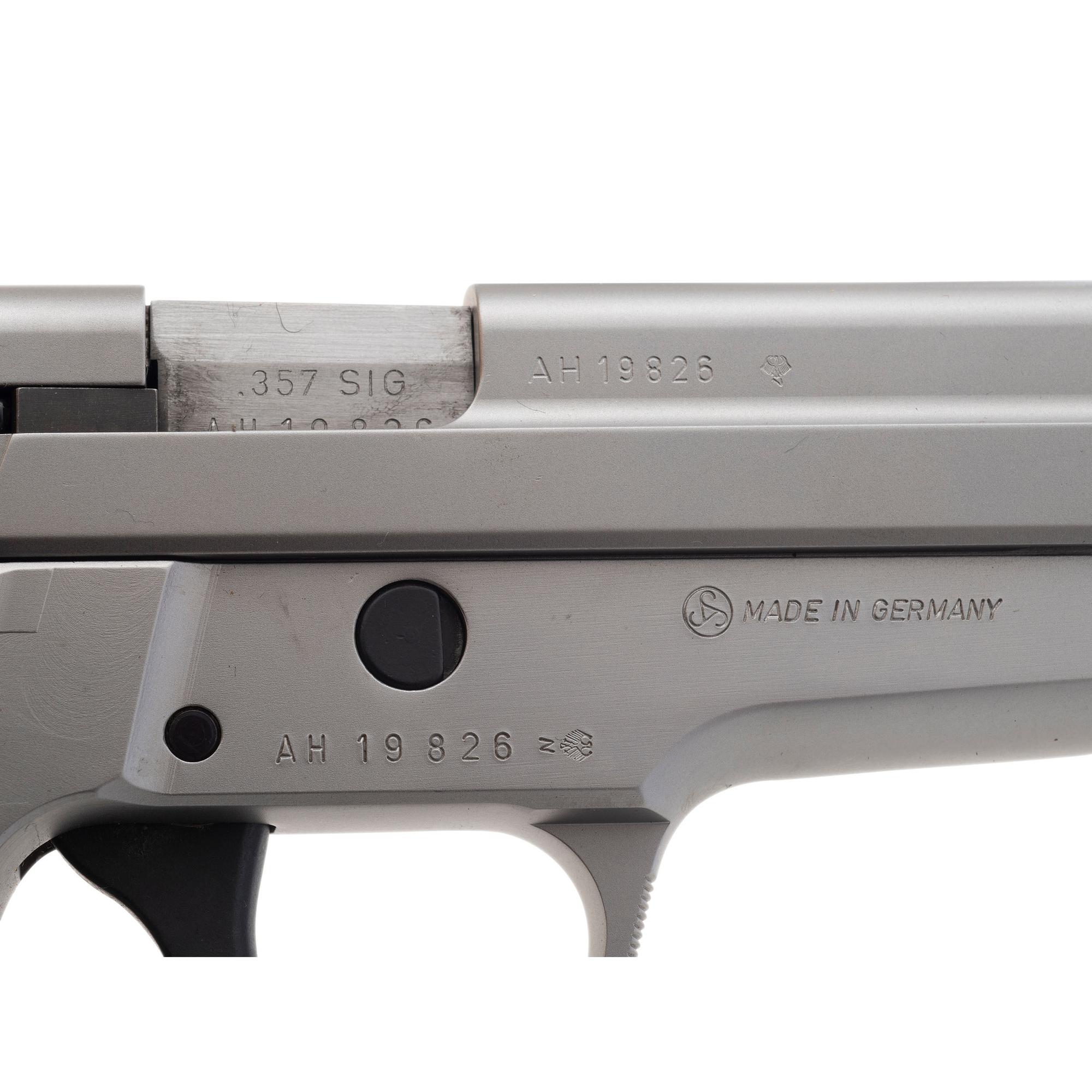 *Sig Sauer P229S .357 Sig in Box with Accessories