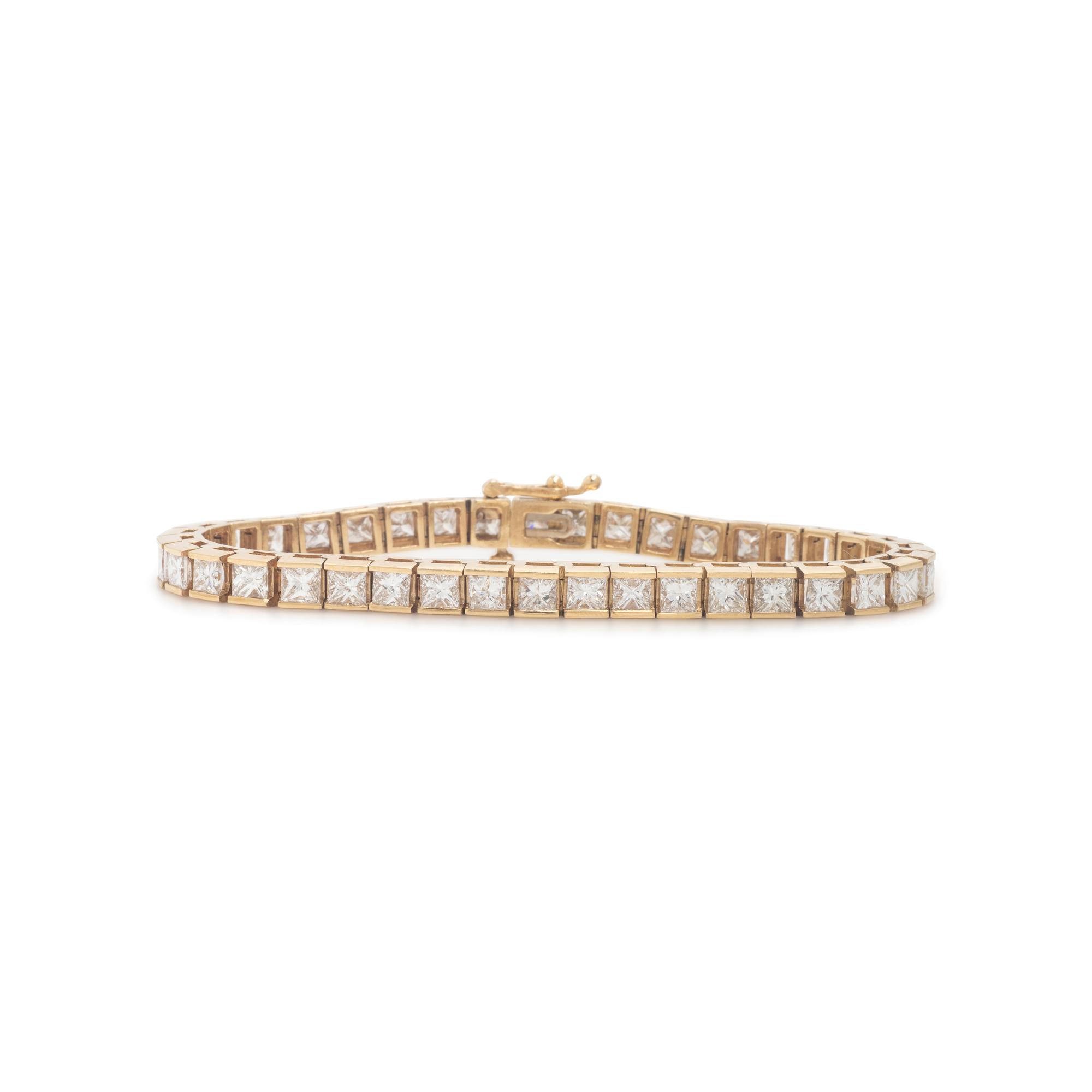 Diamond and Yellow Gold Line Bracelet