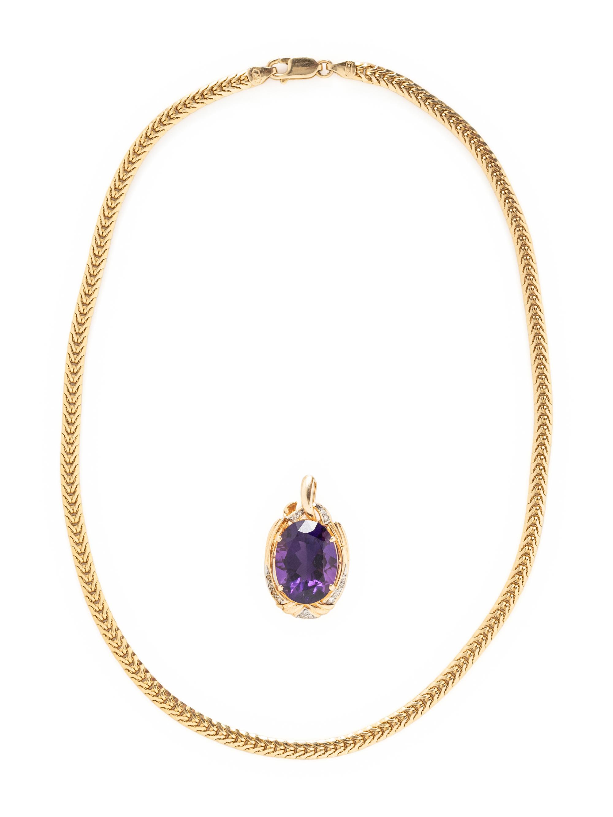 YELLOW GOLD, AMETHYST AND DIAMOND PENDANT/NECKLACE