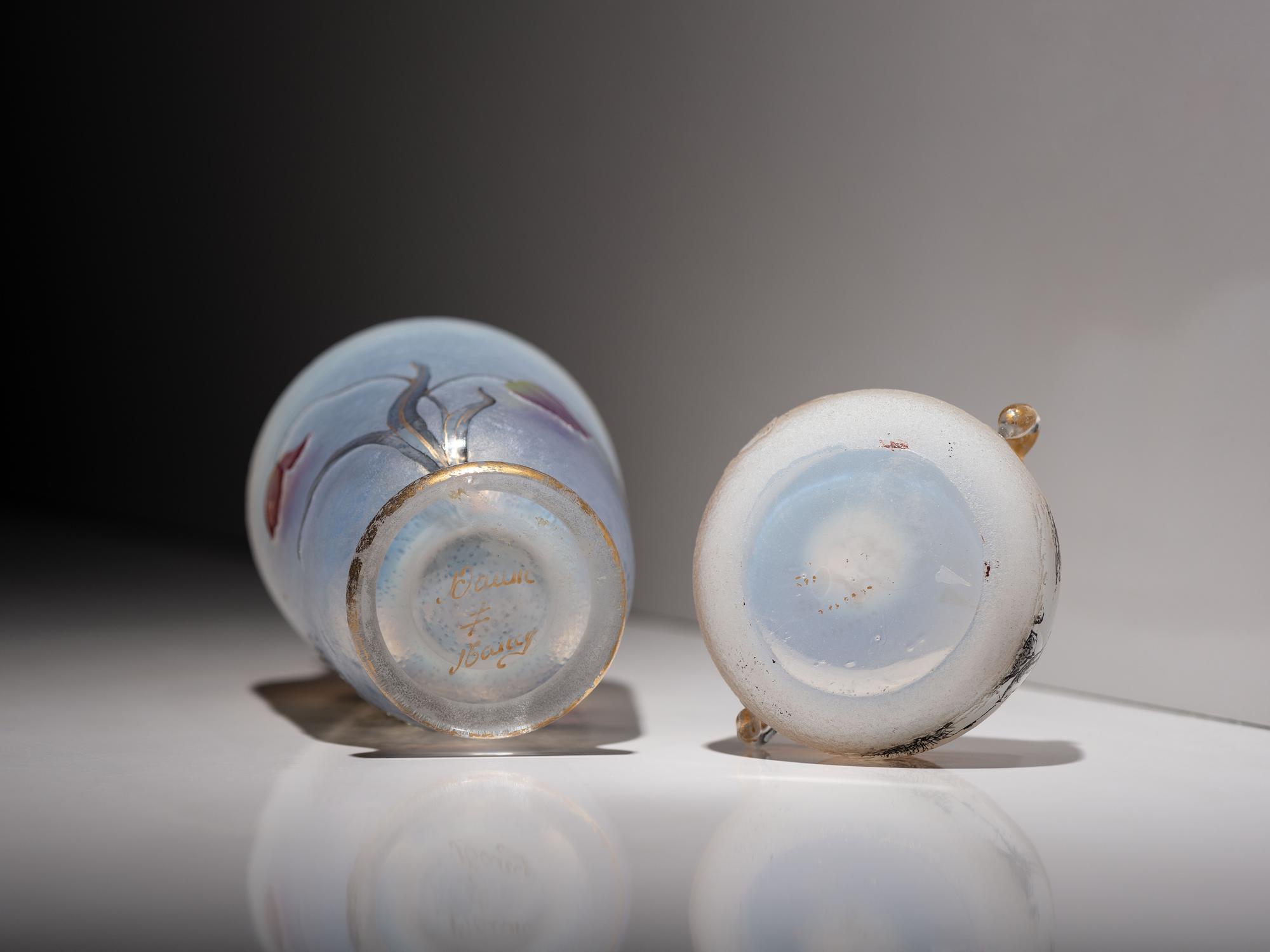 Scenic Miniature Vase and Covered Salt