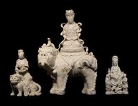 Three Chinese Dehua Blanc-de-Chine Porcelain Figures of Guanyin