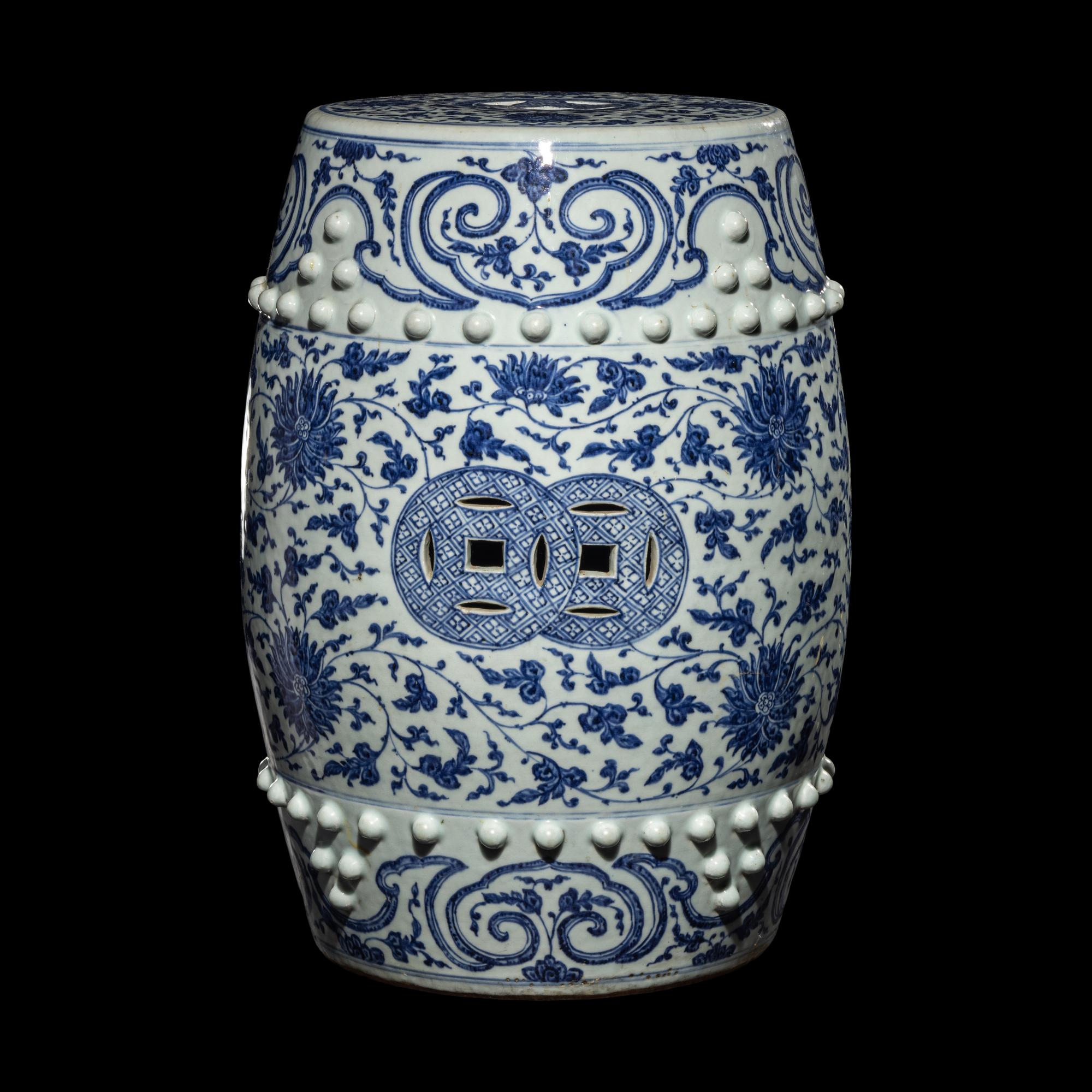 A Chinese Blue and White Porcelain Garden Stool 青花纏枝蓮紋瓷墩