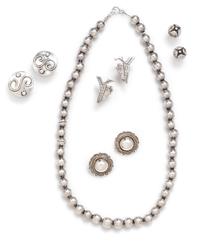 A Collection of Sterling Silver Jewelry, 21.70 dwts.