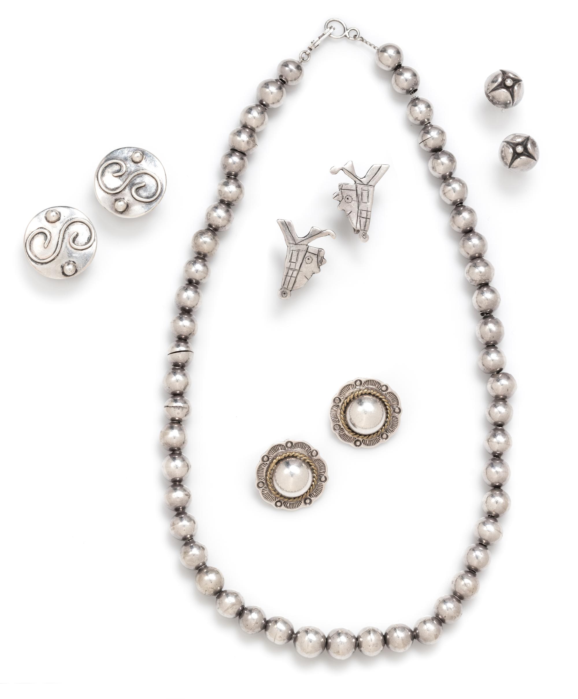 A Collection of Sterling Silver Jewelry, 21.70 dwts.