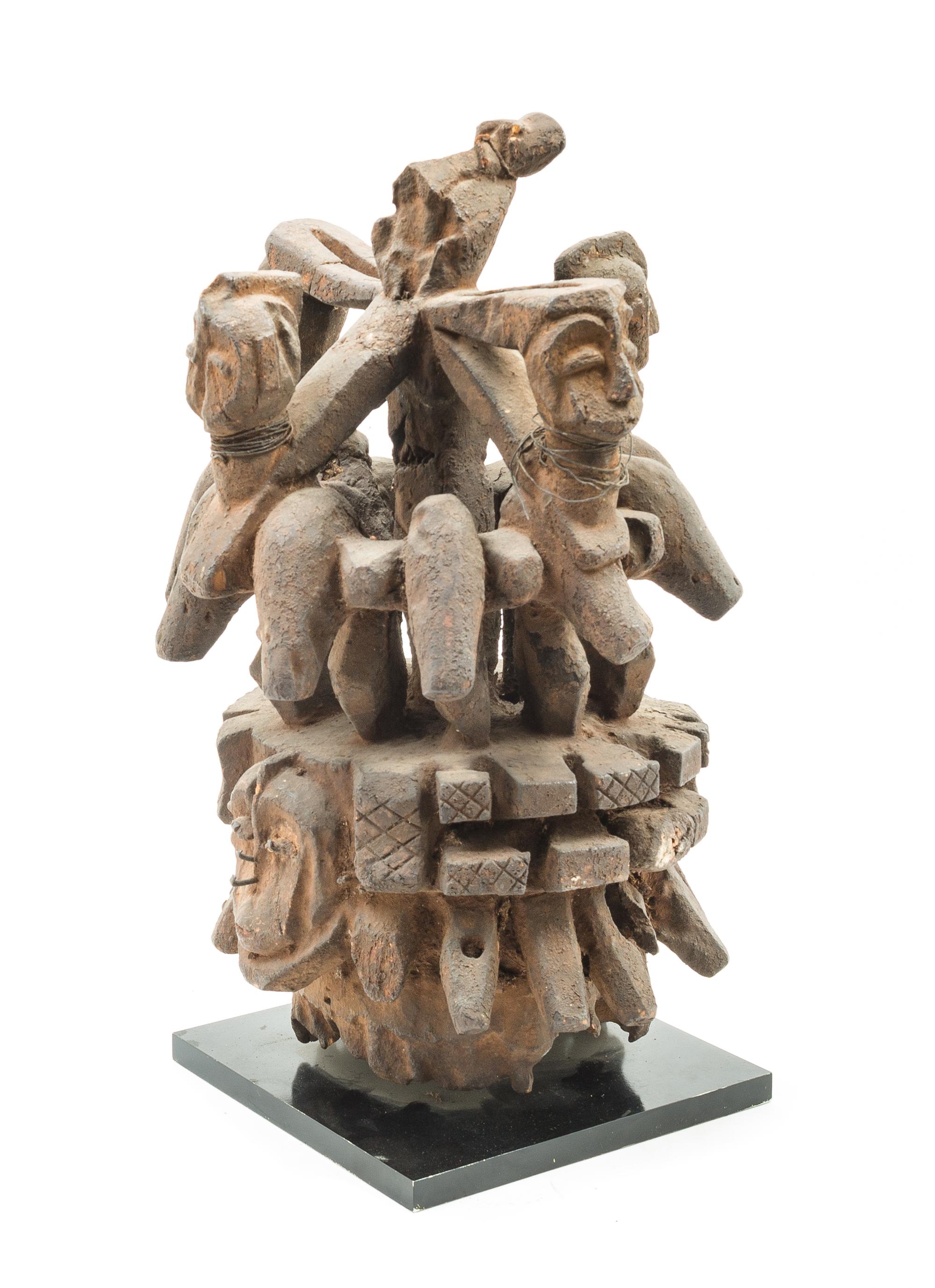 An Igbo Wood Altar Piece Height overall 18 1/4 inches. — NIGERIA, LATE 19TH/EARLY 20TH CENTURY