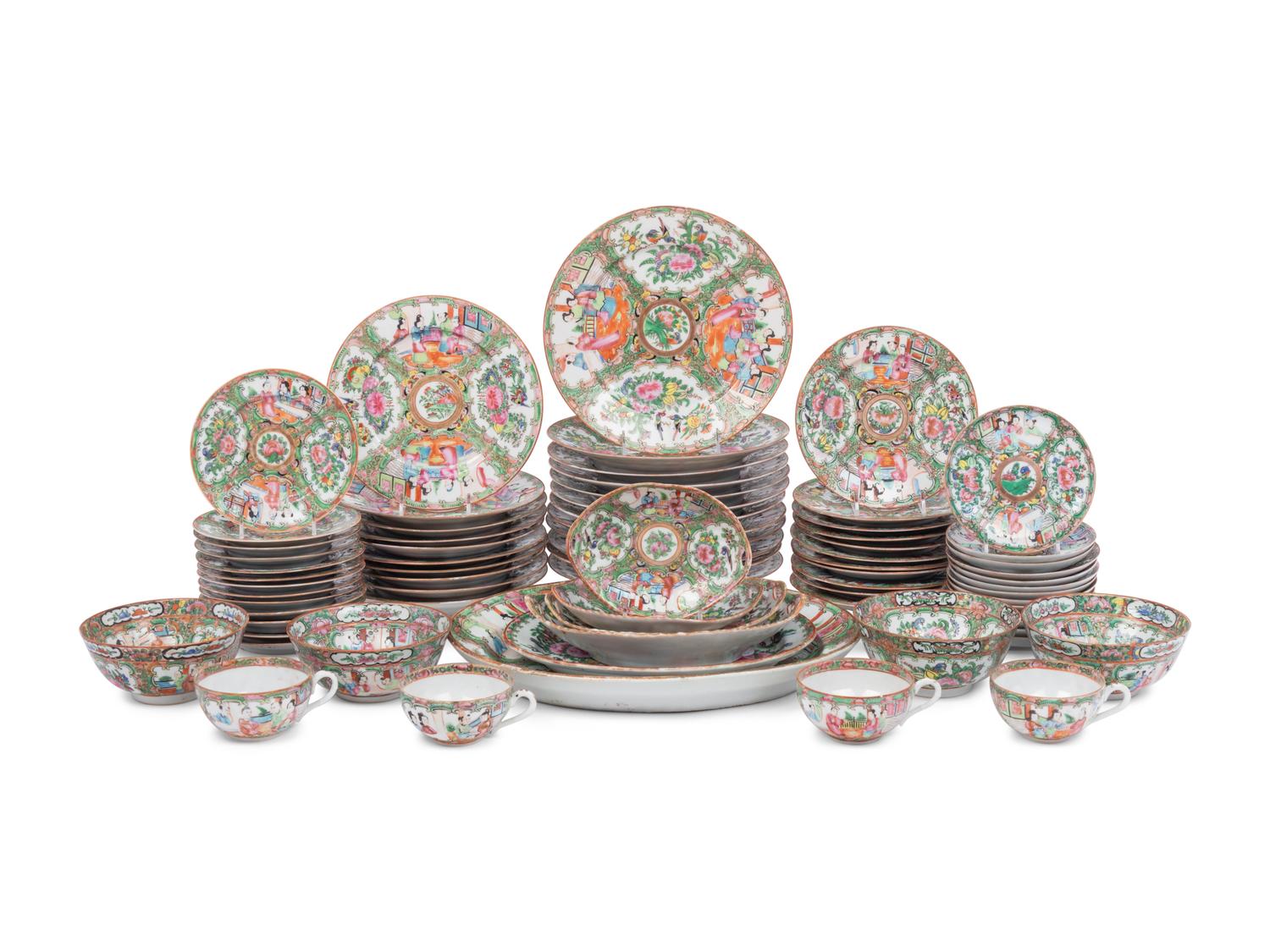 A Chinese Export Rose Medallion Porcelain Dining Set