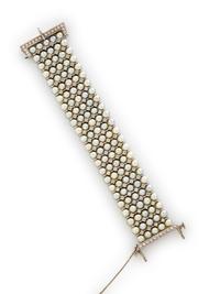 CULTURED PEARL AND DIAMOND BRACELET