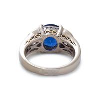 SAPPHIRE AND DIAMOND RING