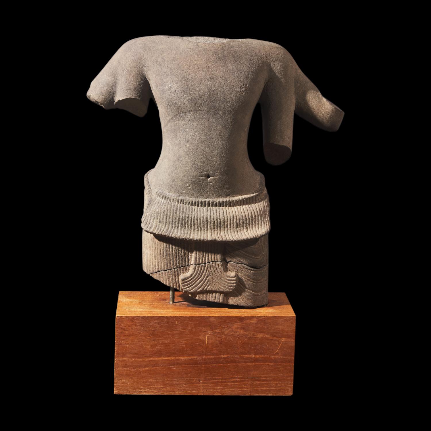 A Khmer Carved Grey Sandstone Torso of Lokesvara, 10th-First Half 12th Century 十世紀上半葉至十二世紀 高棉石造像