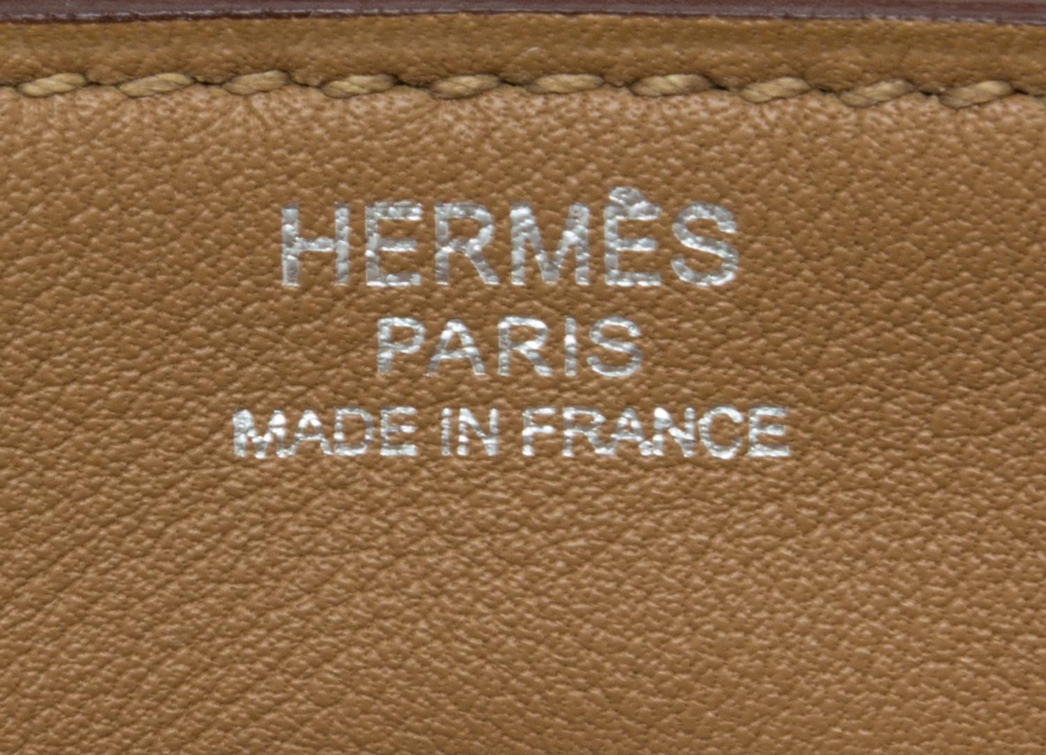 An Hermes Naturale Swift Lindy 30 Handbag, 12" x 7.5" x 6.5".