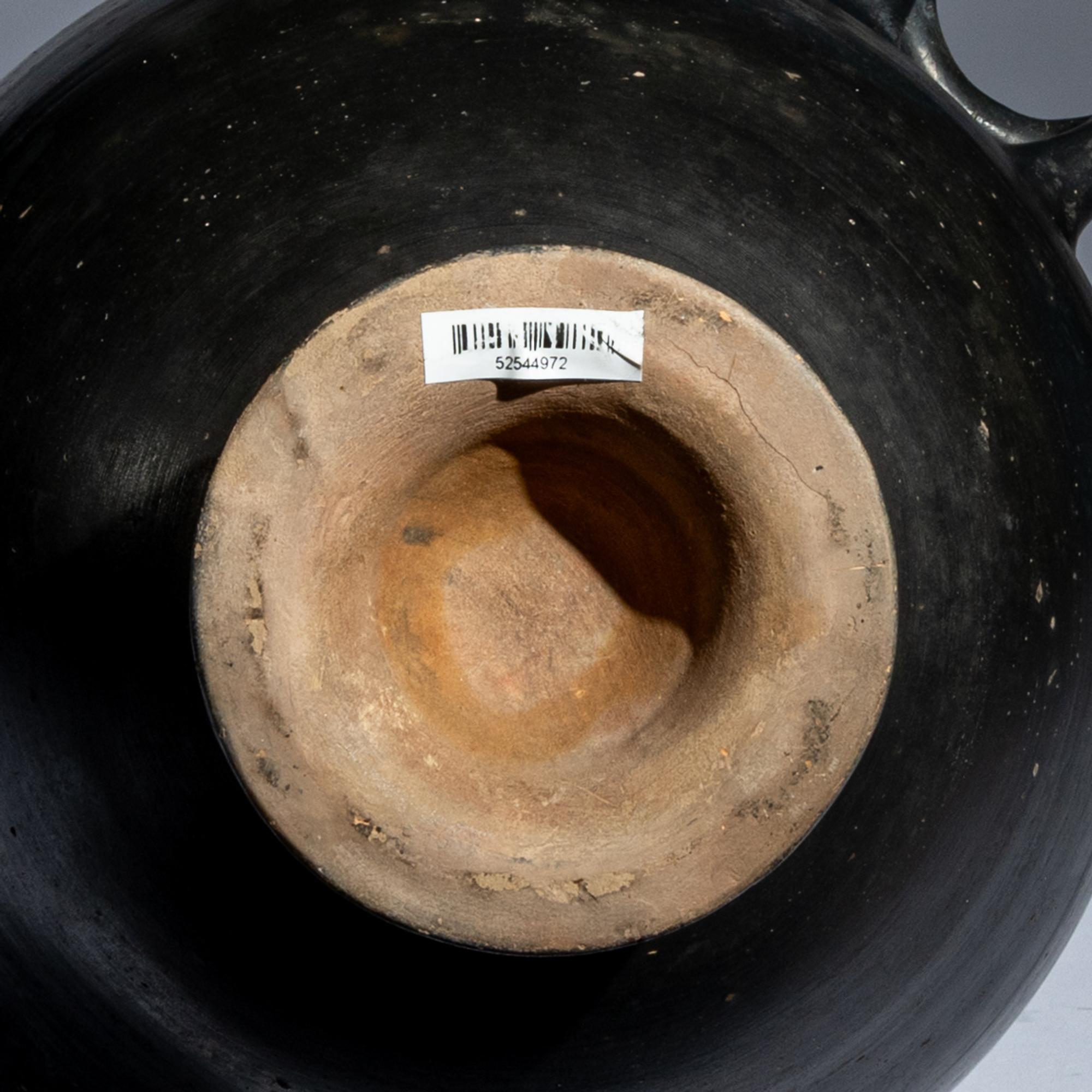 An Apulian Black-Glazed Hydria