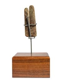 An Egyptian Slate Two-Fingers Amulet