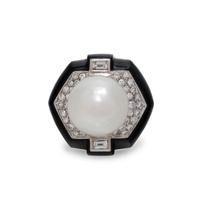 CULTURED SOUTH SEA PEARL, DIAMOND AND ONYX RING