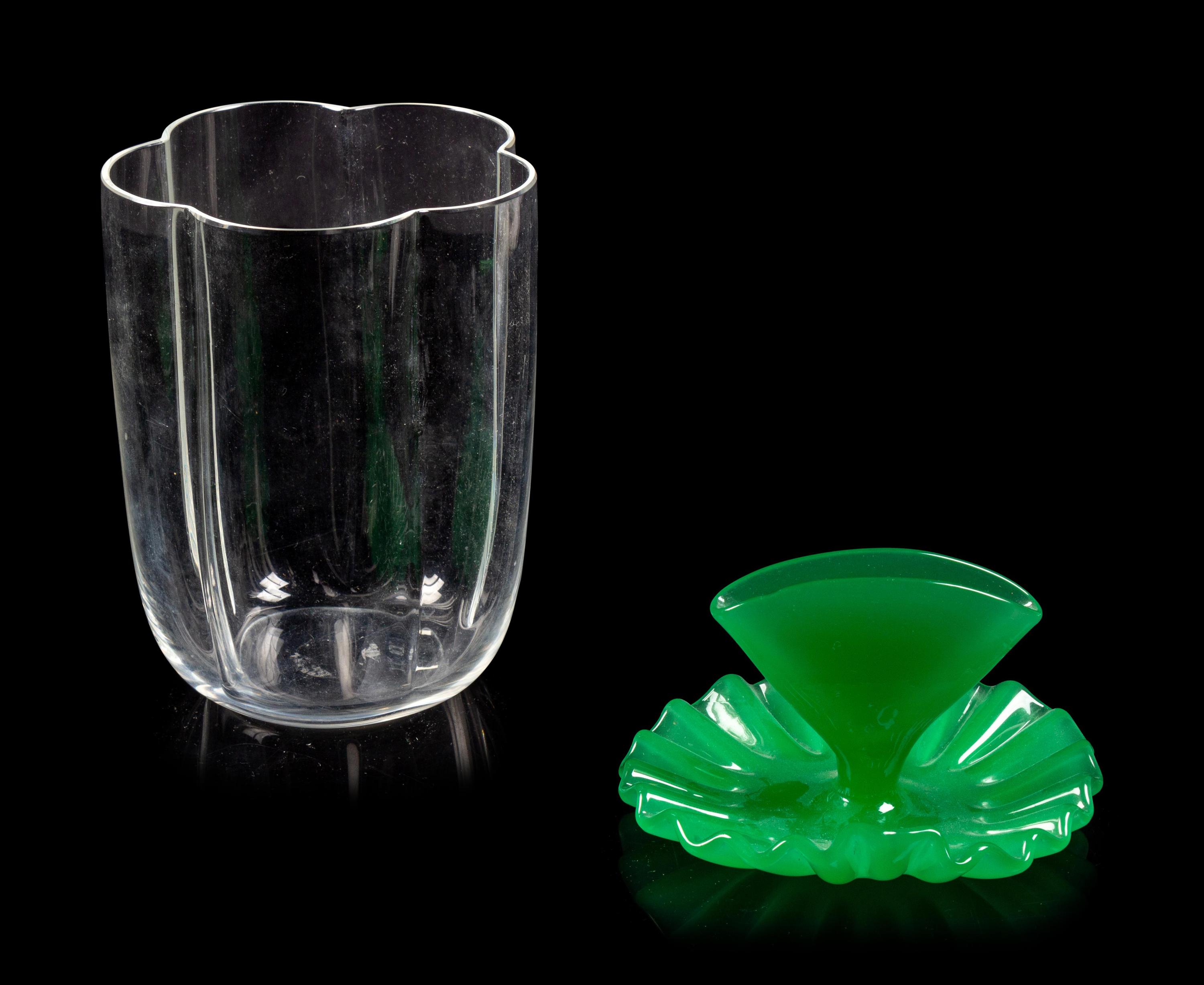 A Lobed Vase with an Ash Receiver