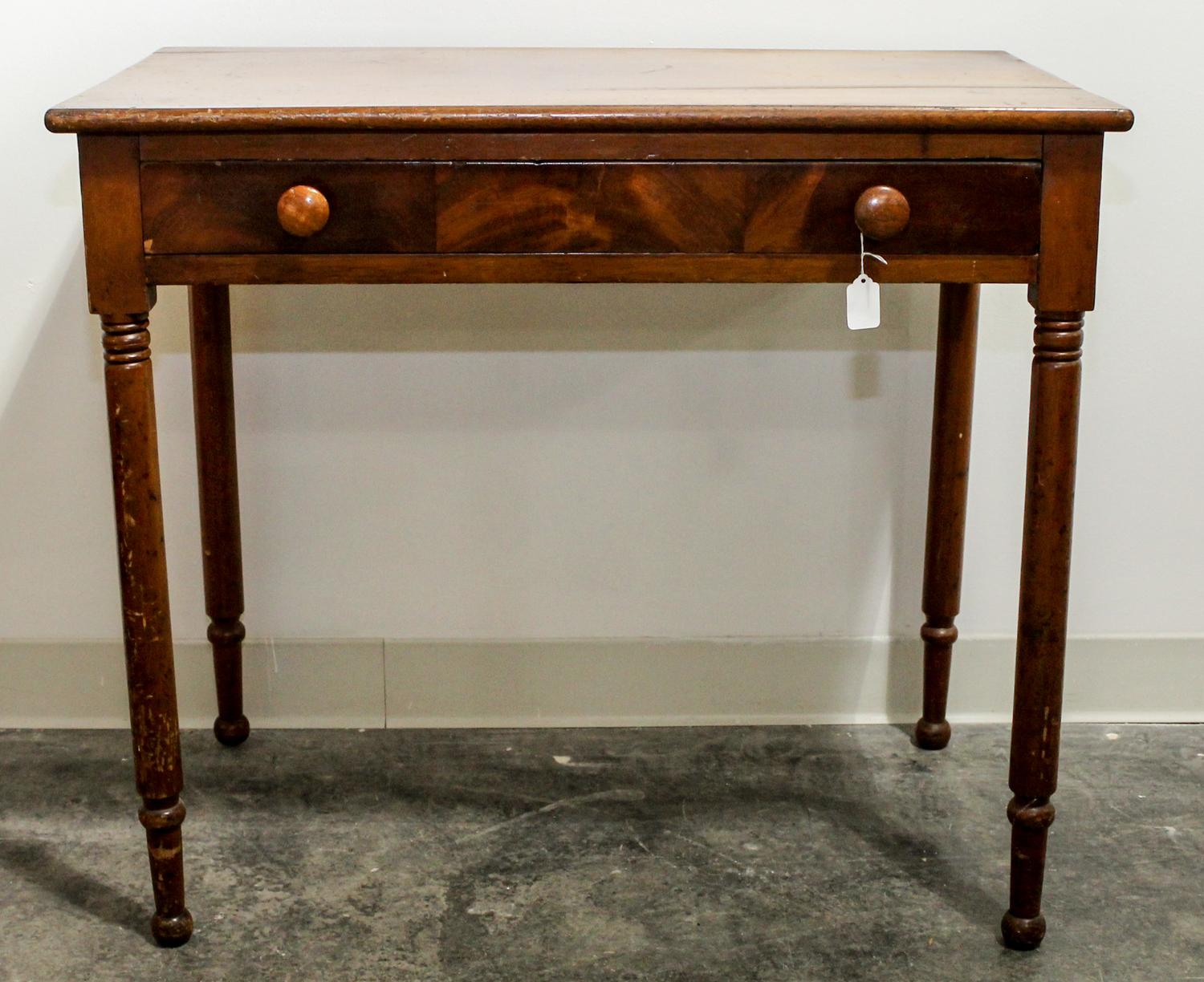 An American Mahogany Side Table Height 29 1/4 x width 33 3/4 x depth 19 1/2 inches. — 19TH CENTURY